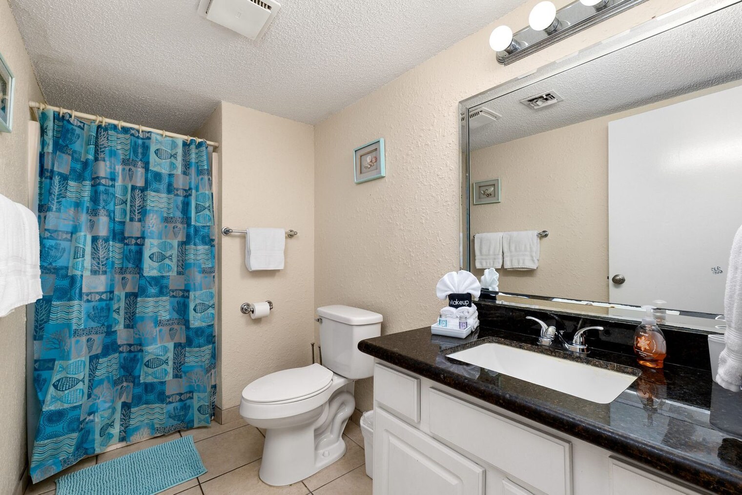 Building Photo - 404 Padre Blvd