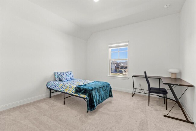 Building Photo - 317 Canyoncrest Wy