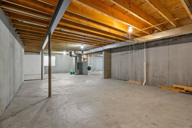 Building Photo - Charming 3-Bedroom Home