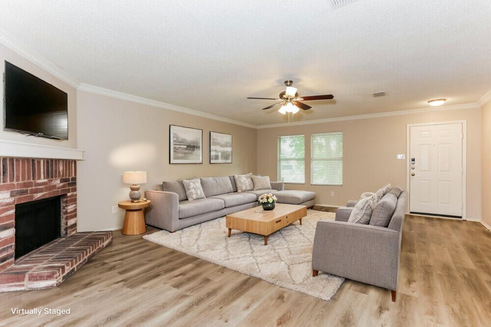 Building Photo - 2365 White Pine Dr