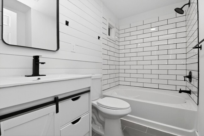 Building Photo - Charming 3BR/2BA Home located in NoDa!