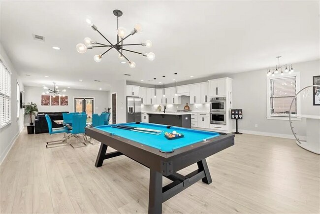 Building Photo - Spacious 4BR/4BA Home in Prime College Park Location