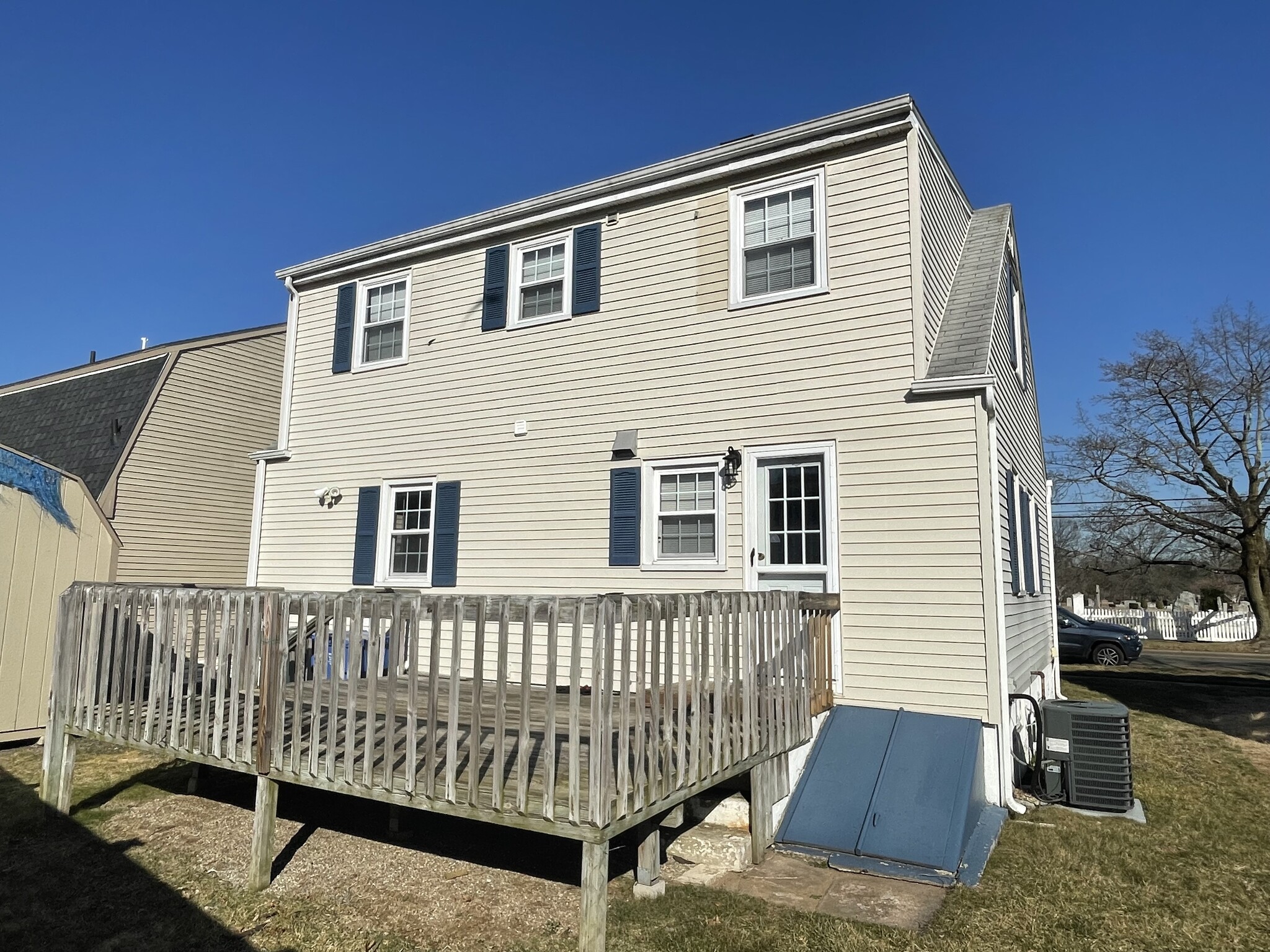 Back with deck - 280 Washington Ave