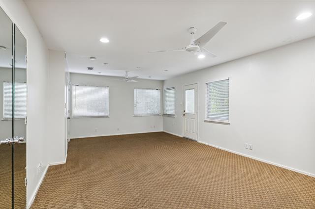 Building Photo - 5102 W Mockingbird Ln