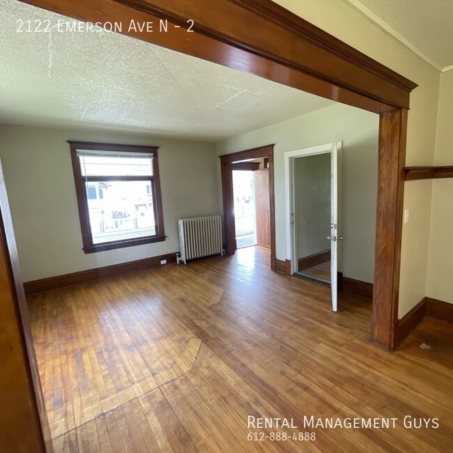 Building Photo - Nice Upper level 2 Bedroom!