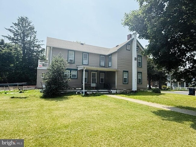 Primary Photo - 1168 Calvert Rd