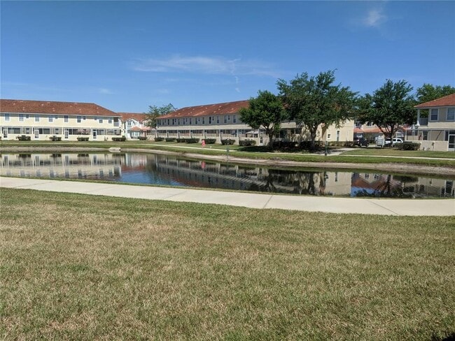 Building Photo - 1141 S Beach Cir