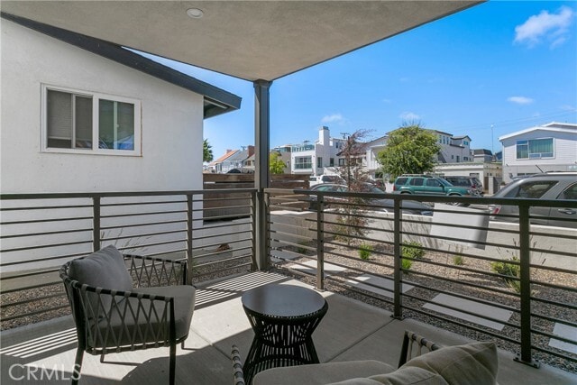 Building Photo - 913 W Balboa Blvd