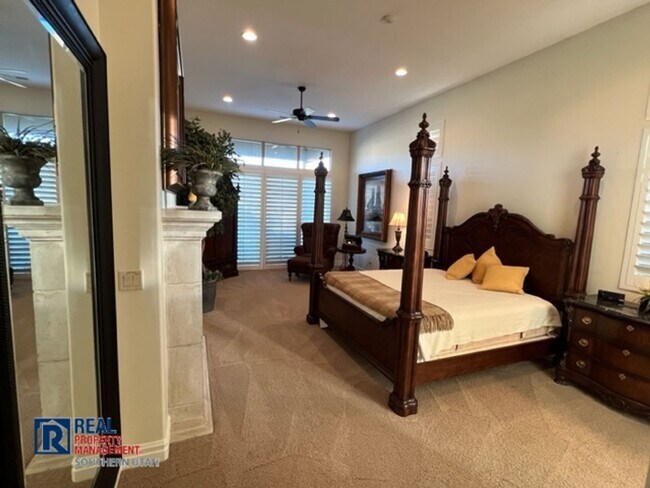 Building Photo - Fully Furnished Home