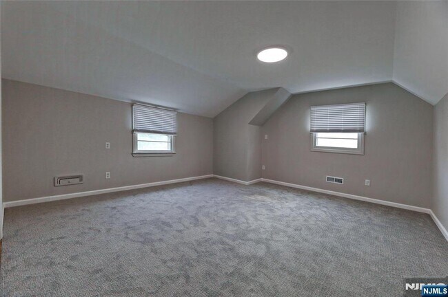 Building Photo - 35-10 Linwood Rd