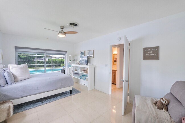 Building Photo - 772 Apple Tree Ln