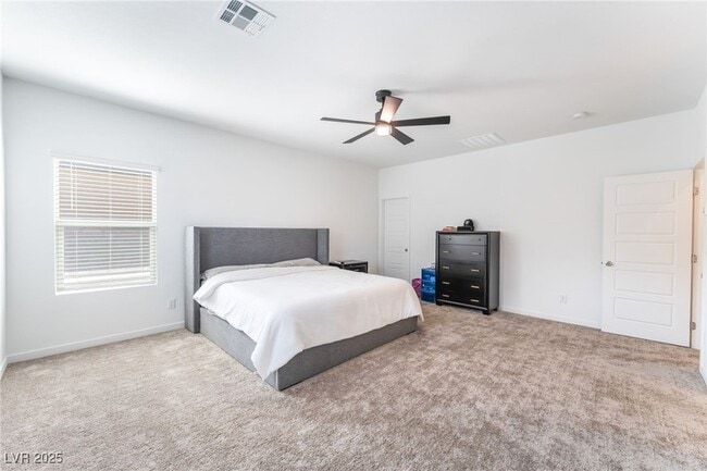 Building Photo - 2960 Gaffer Film St