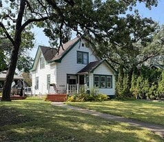 Building Photo - 4348 Abbott Ave S