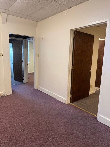 Building Photo - 151 N Hanover St