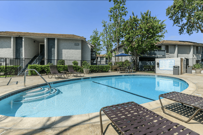 Building Photo - Fountain Park Apartments