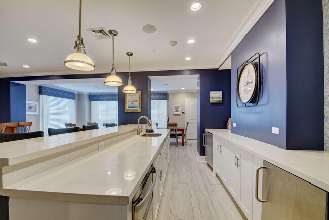Building Photo - 700 E Boynton Beach Blvd