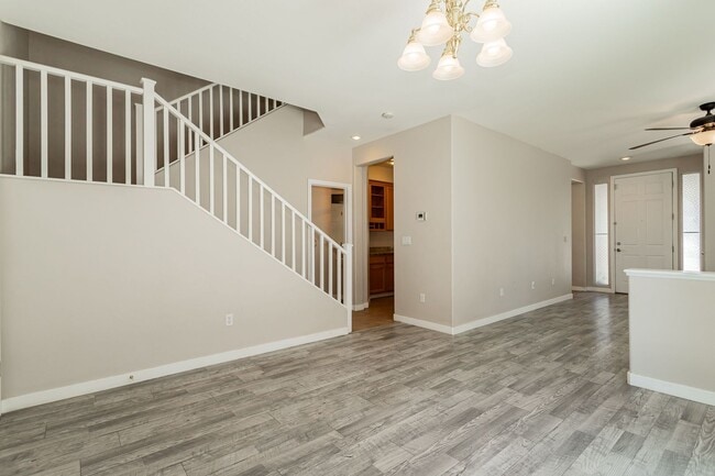 Building Photo - 8611 Splendid Leaf Ct