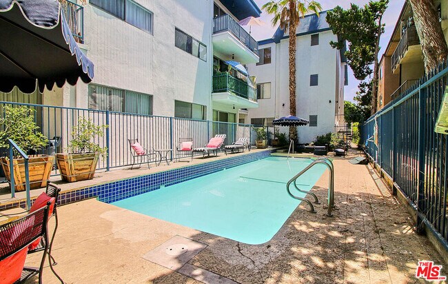Building Photo - 400 La Fayette Park Pl