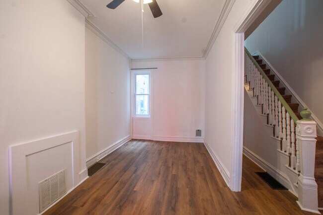 Building Photo - 2039 N Gratz St