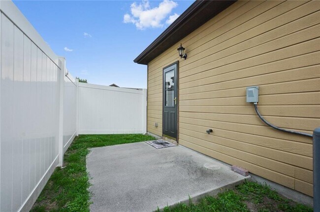 Building Photo - 1900 Little Elm Trail