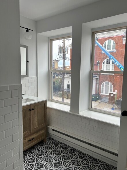 Bath 1 Large Window - 42 Pilgrim Pathway