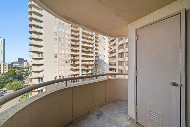 Building Photo - 3525 Sage Rd