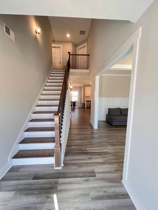 Building Photo - Spacious 4BR/3.5BATH in Wrights Farm (Grov...