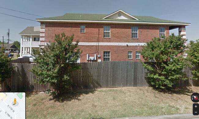 Building Photo - 1601 Wood Ave