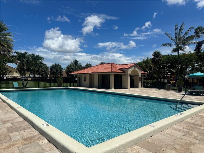 Building Photo - 5020 SW 154th Ave