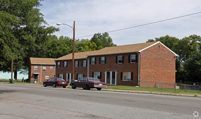 Building Photo - Gilpin Court