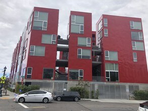 Building Photo - Eitol Towers