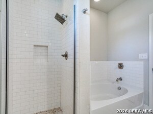 Building Photo - 1019 W Rosewood Ave