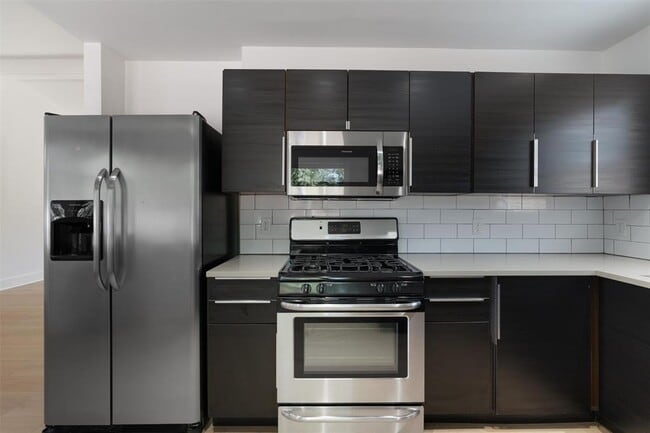 Building Photo - 4807 Aberdeen Dr