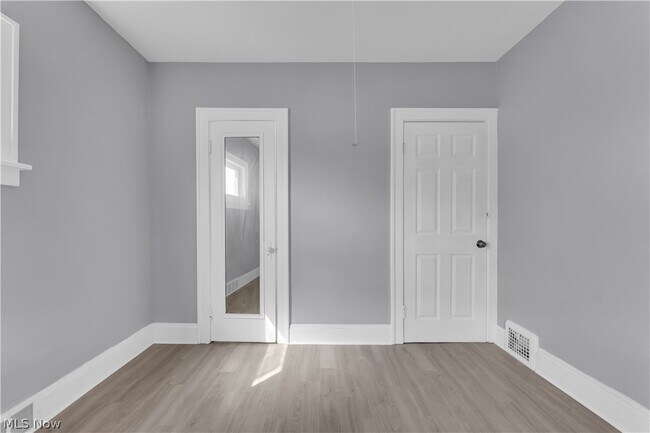 Building Photo - 10613 Sandusky Ave