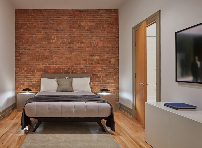 Building Photo - 66 Water St