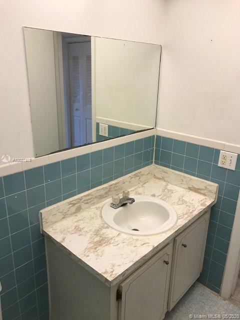 Building Photo - 6980 NW 186th St