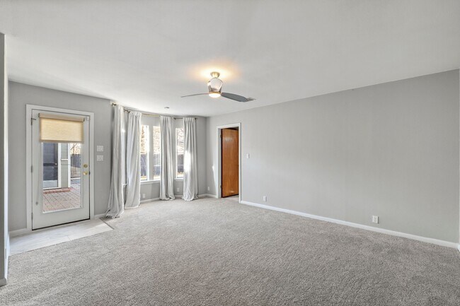 Building Photo - 1000 Arcadia Ave