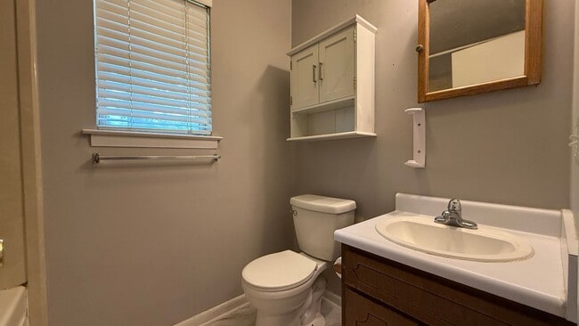 Building Photo - Charming 3-Bedroom Home in the Heart of Ri...