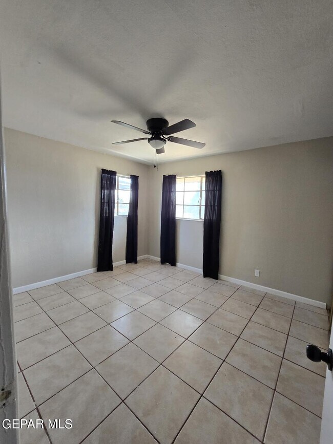 Building Photo - 5121 Alps Dr