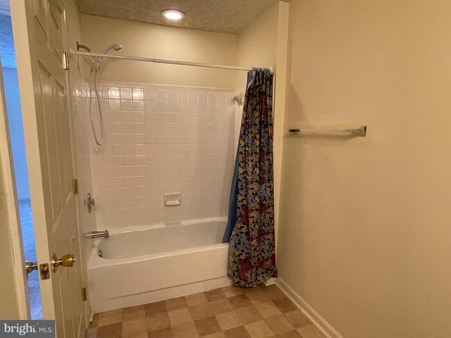 Building Photo - 2452 Apple Blossom Ln