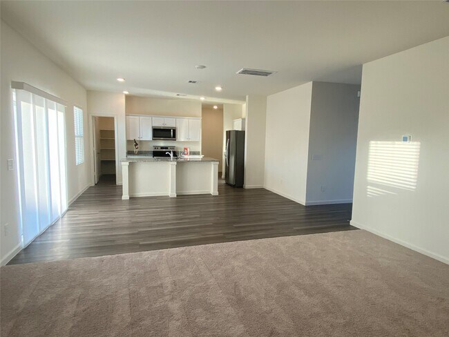 Building Photo - 3022 Spindletree Ln