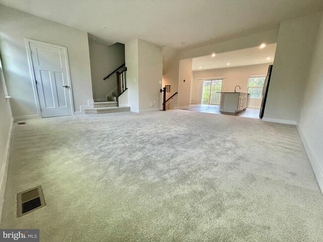 Building Photo - 9576 Fern Hollow Way
