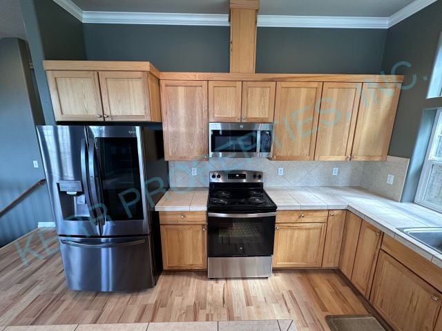 Building Photo - Charming 3-Bedroom Tri-Level Retreat in Estacada with Spacious 1964 Sq Ft Layout!