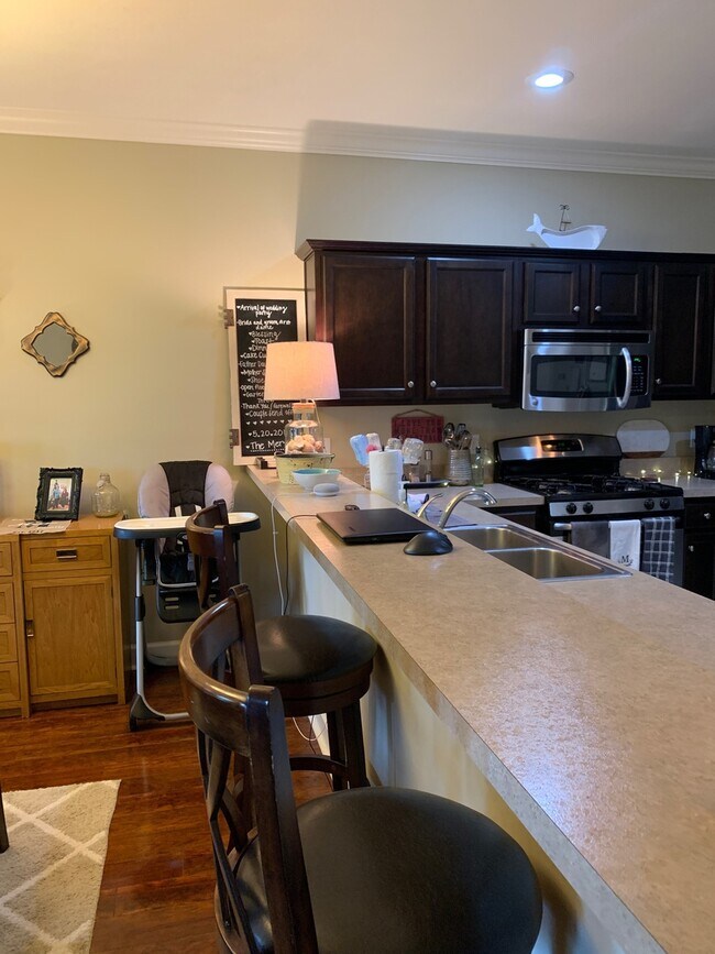 Building Photo - 3/2 IN HAMPTON CREEK SUBDIVISION- AVAILABLE SEPTEMBER 1, 2026
