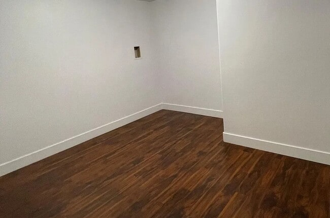 Building Photo - Spacious 4-Bedroom Home with Finished Basement in Taylorsville