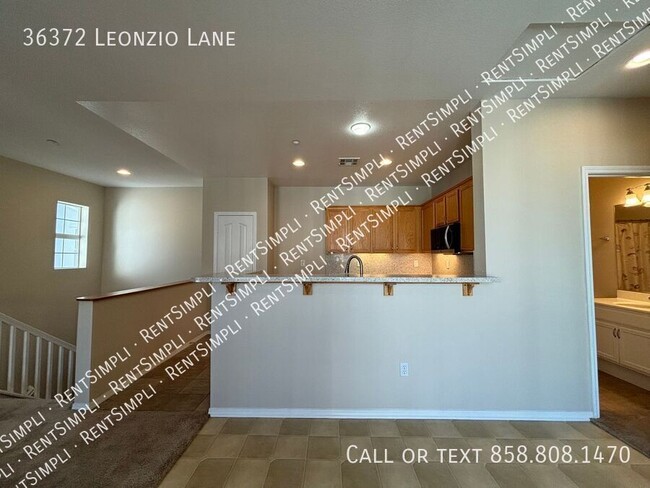 Building Photo - 36372 Leonzio Ln