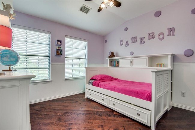 Building Photo - 1503 Biltmore Ln