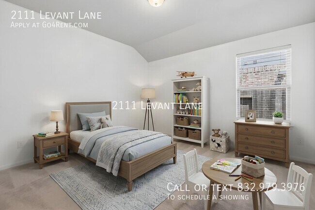 Building Photo - 2111 Levant Ln