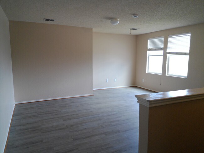 Building Photo - 3054 Dusty Ridge Dr