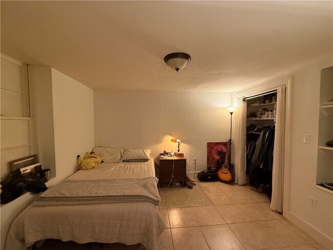 Building Photo - 101 S W Ave